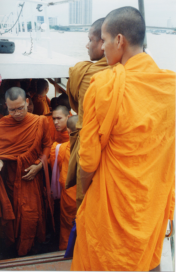 Buddhist Monks / Thailand / Thai - Click Image to Close