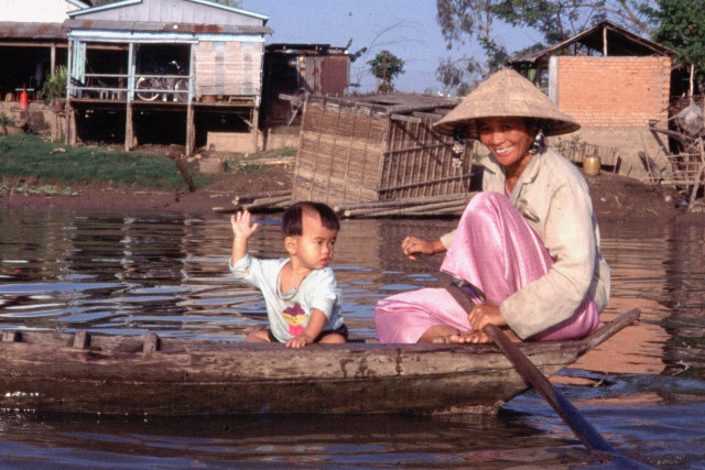 Woman And Child / Vietnam - Click Image to Close